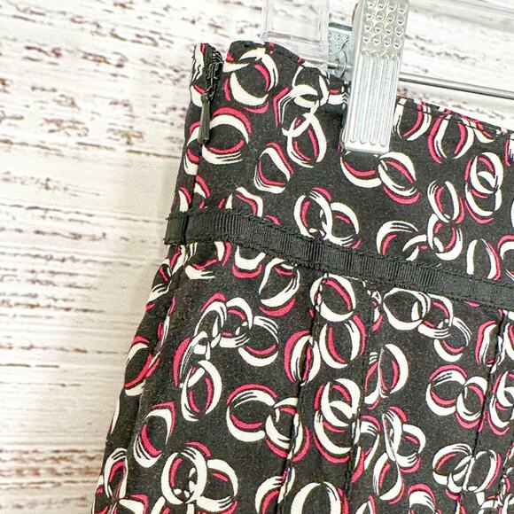 Ann Taylor Loft Black, Pink and White Chain Print Pleated Skirt, EUC, Size 4 - Picture 8 of 11
